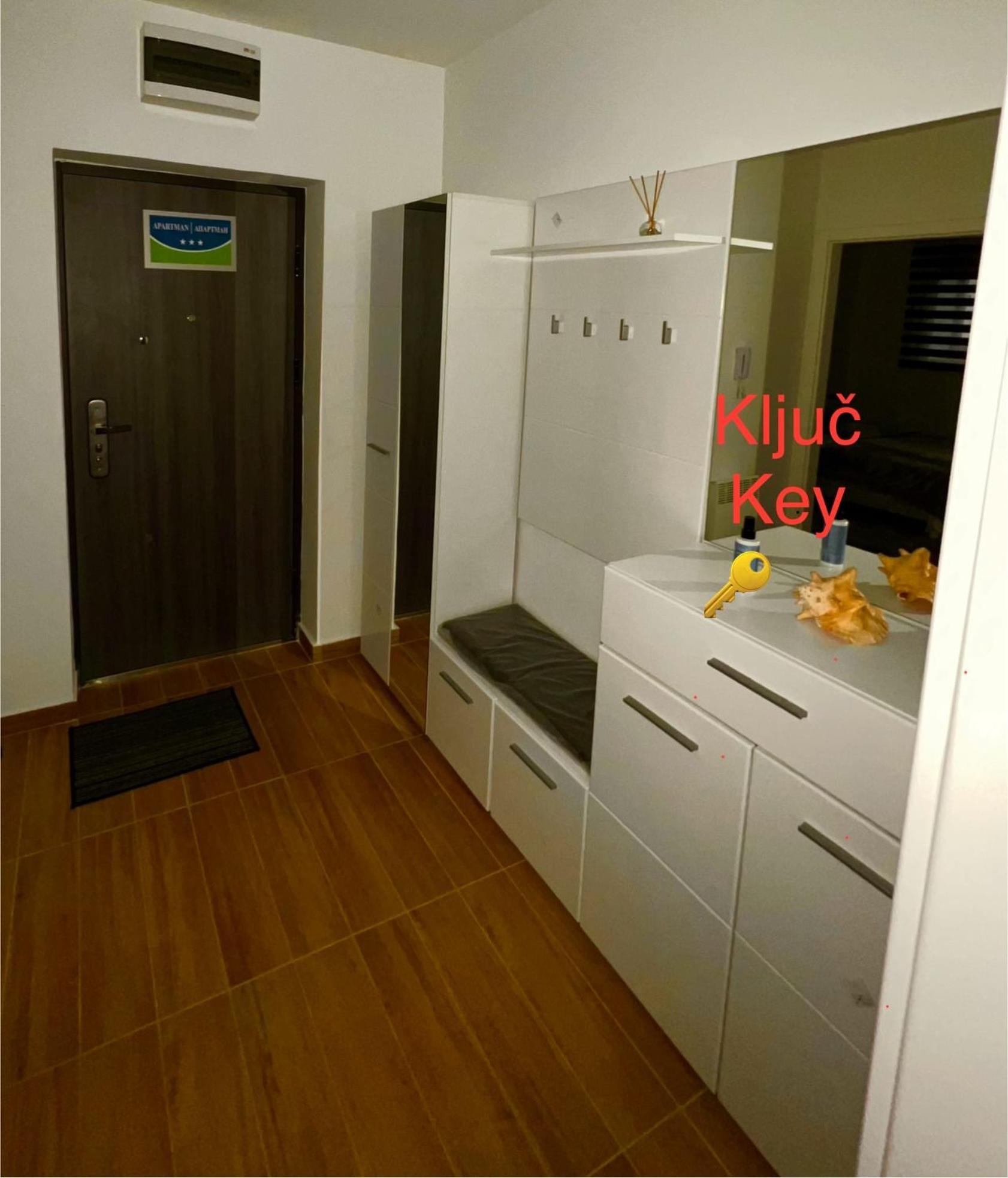 Lux 05 Lukavica